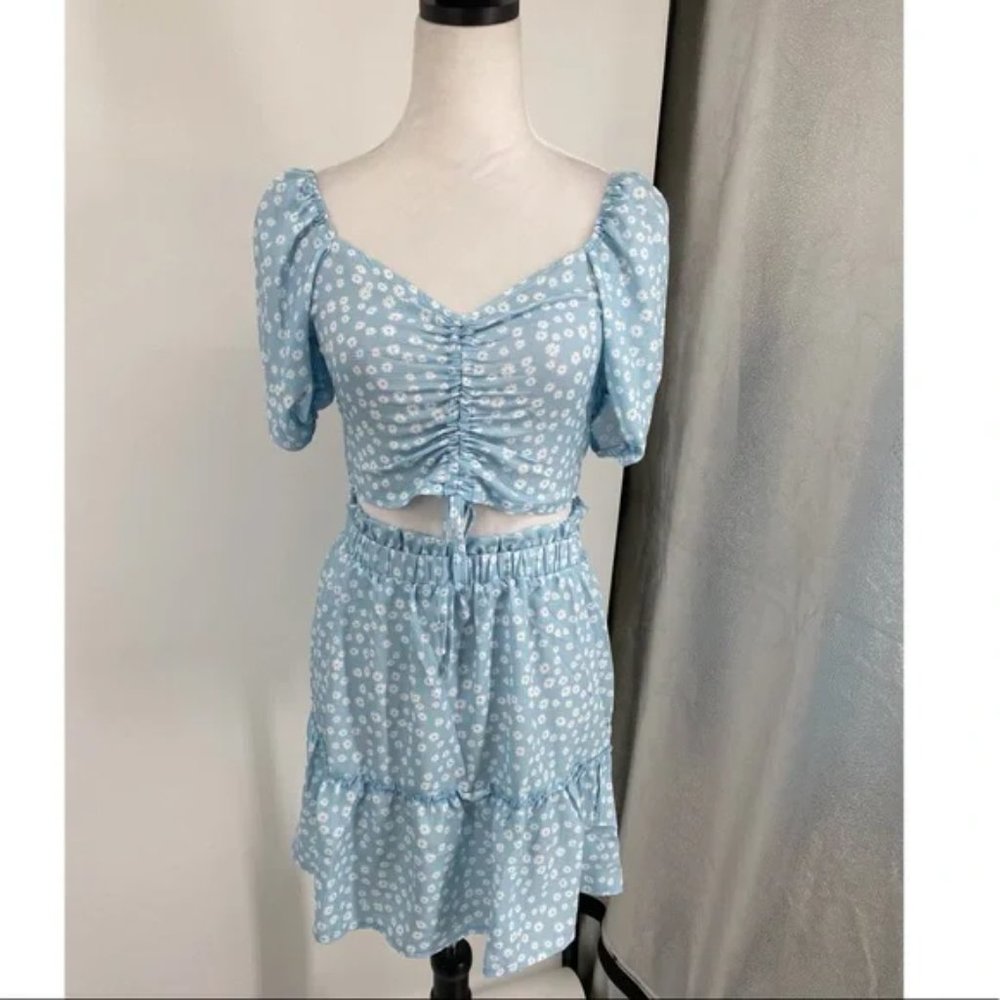 Blue Floral Print Short Sleeve Crop Top and High Waist Mini Skirt Two Piece Set - Picture 9 of 11